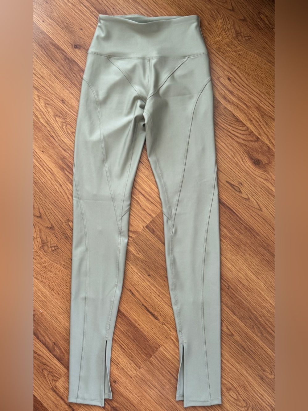 ALO Yoga Leggings with Split Hem, Size S